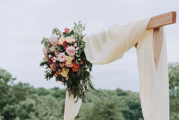 Wiązanki ślubne- jak znaleźć idealną kwiaciarnię?